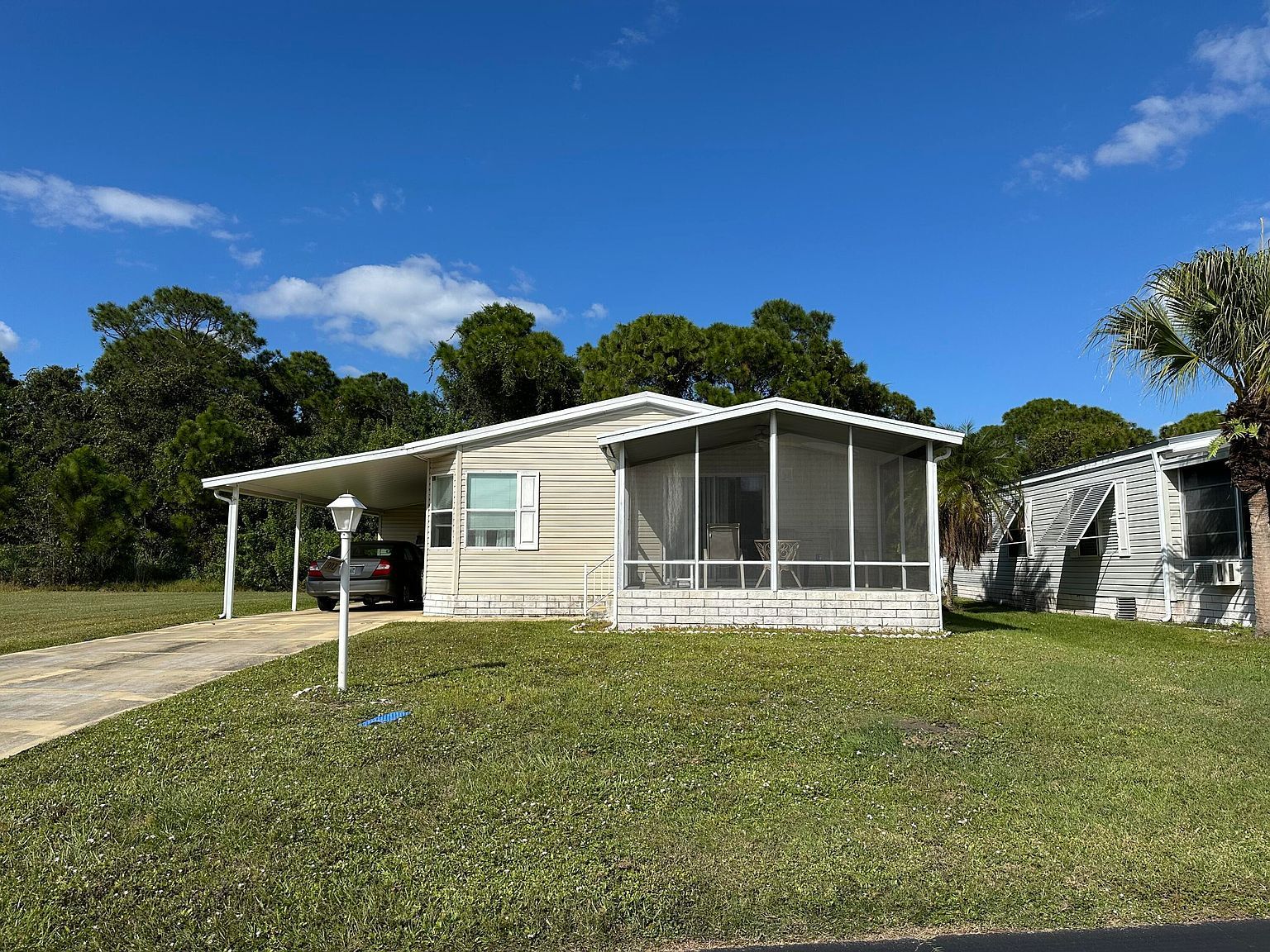 302 Tropical Isles Cir Fort Pierce, FL 34982 - Thumbnail 3