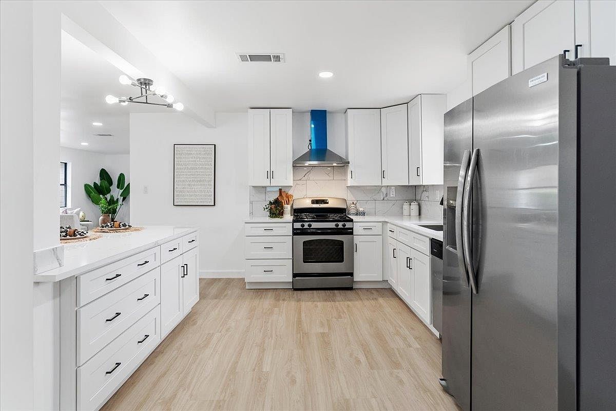 1109 Arcadia Ave Austin, TX 78757 - Thumbnail 3