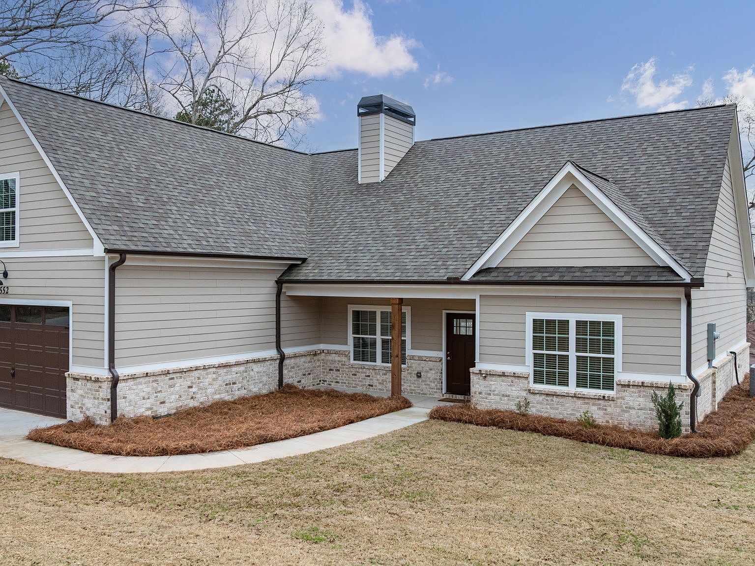 552 Clayton St Commerce, GA 30529 - Thumbnail 3