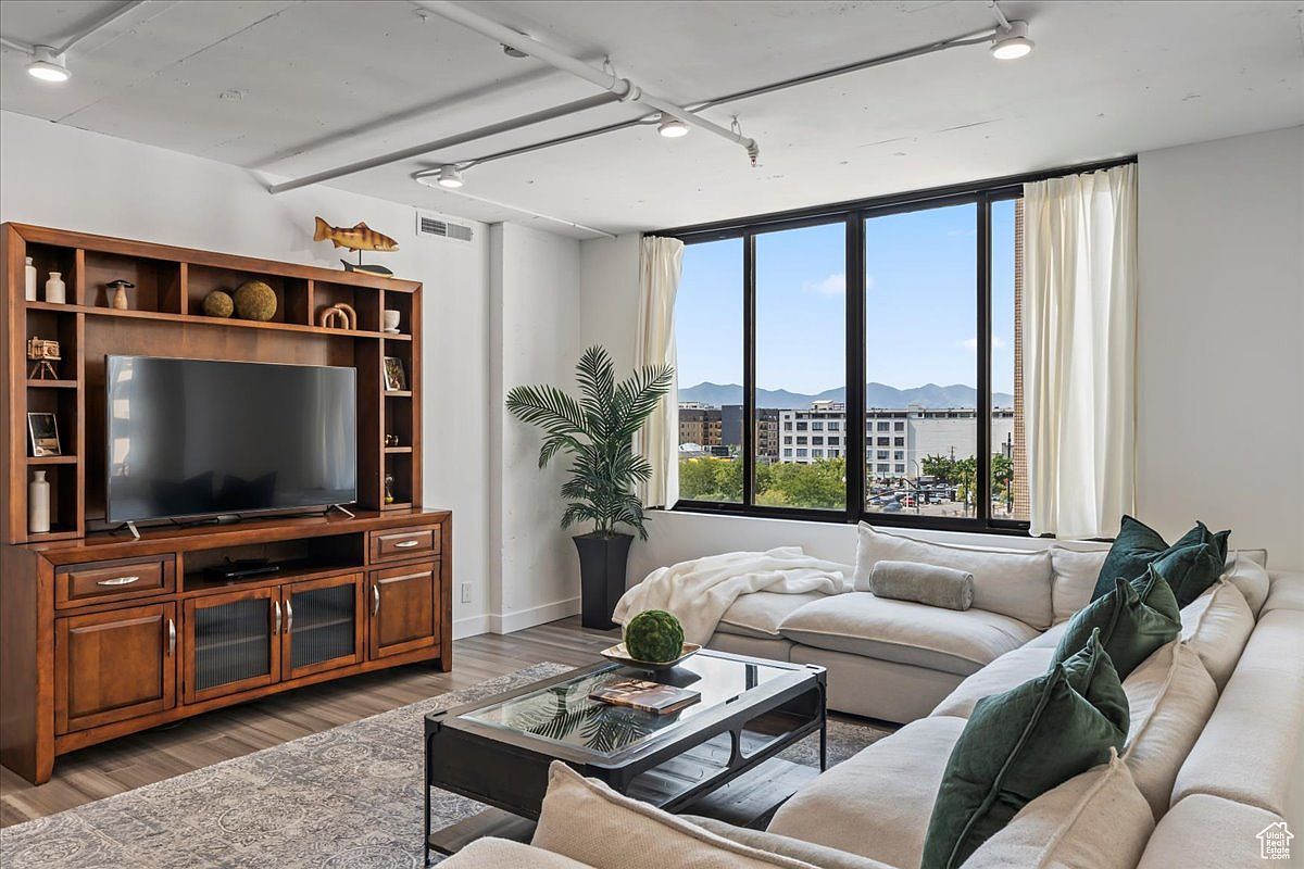 44 W 300 S #305S Salt Lake City, UT 84101 - Thumbnail 3