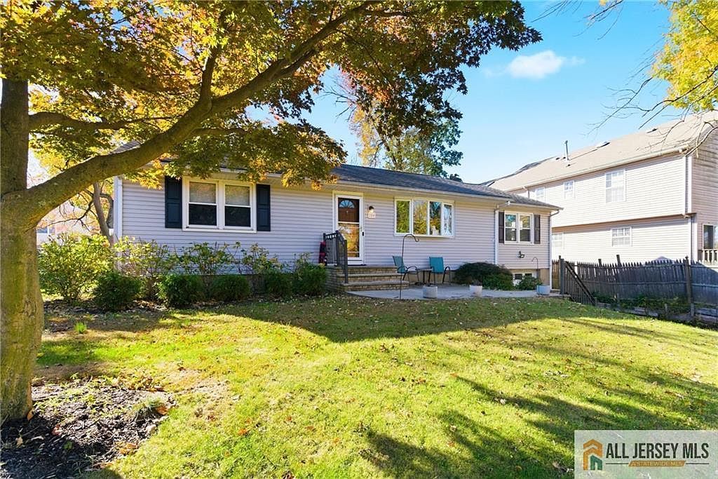 286 William St Piscataway, NJ 08854 - Thumbnail 3