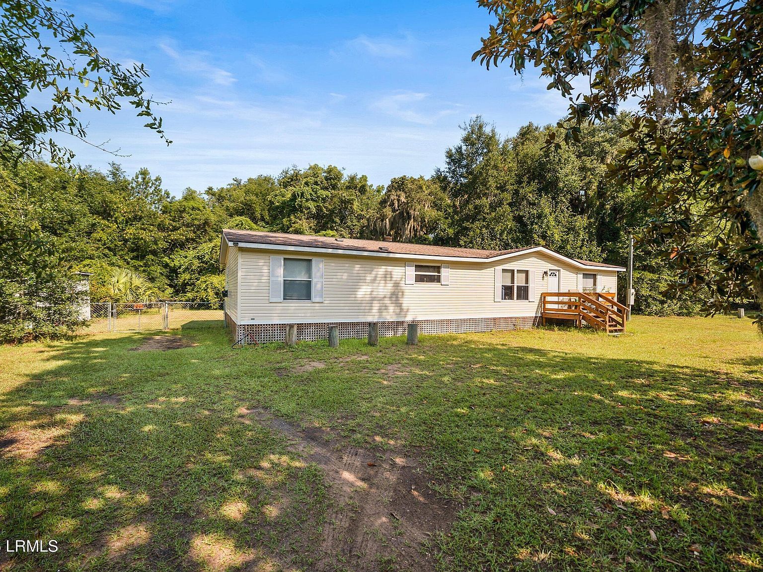 293 Tom Fripp Rd Saint Helena Island, SC 29920 - Thumbnail 3