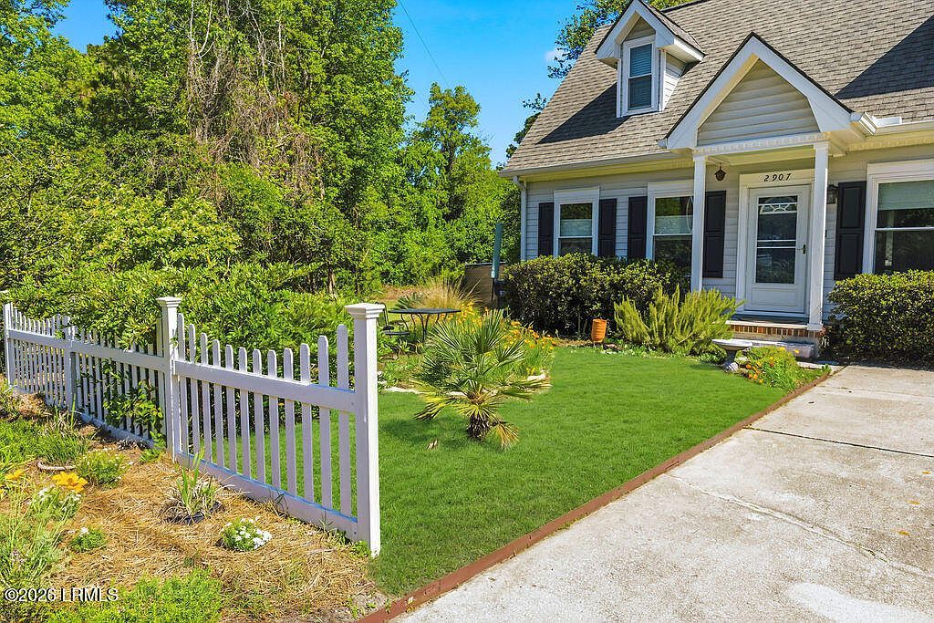 2907 Riverside Dr Beaufort, SC 29902 - Thumbnail 3