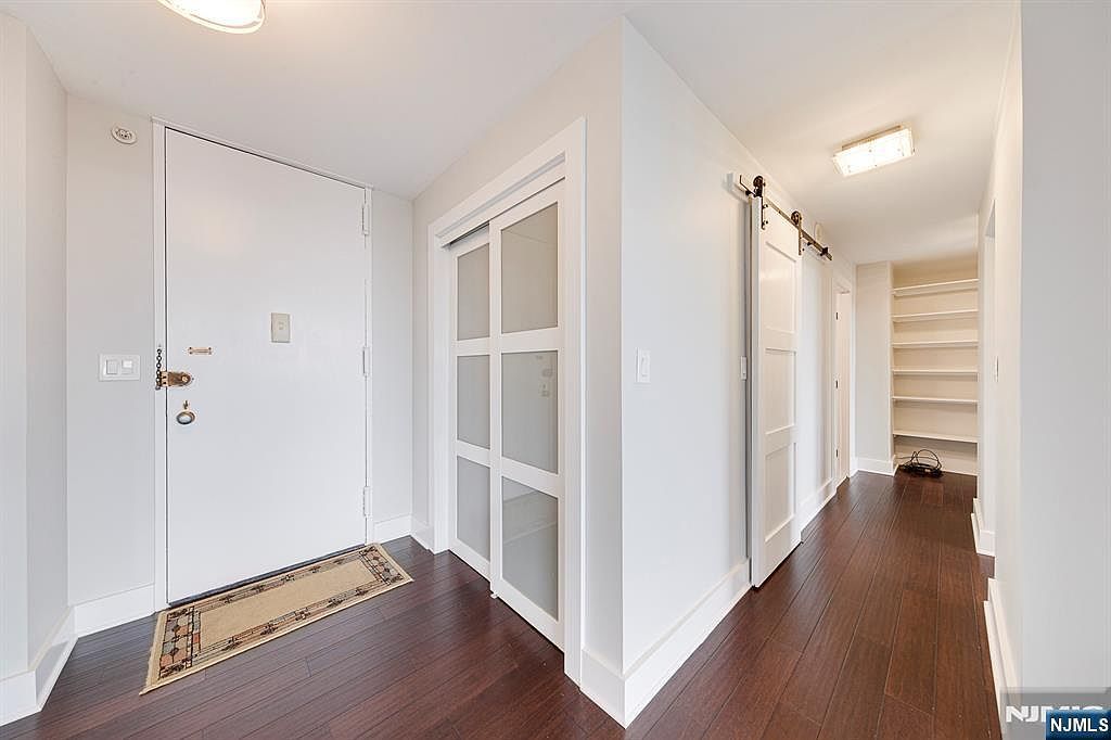 200 Winston Dr APT 716 Cliffside Park, NJ 07010 - Thumbnail 3