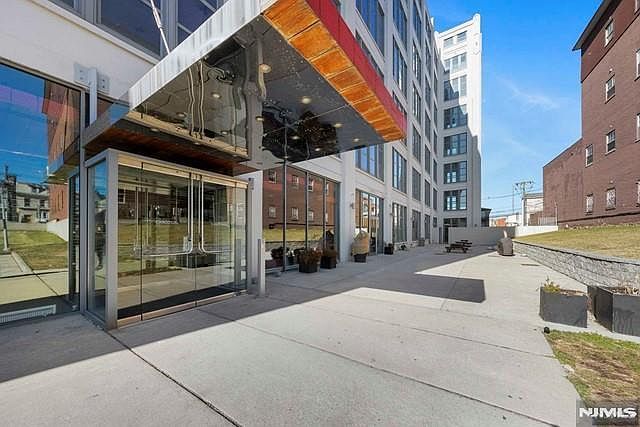 50 Dey St APT 426 Jersey City, NJ 07306 - Thumbnail 3