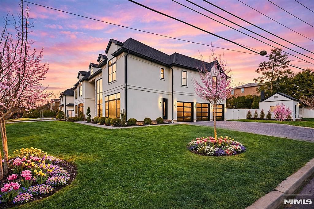 2 Maple St Englewood Cliffs, NJ 07632 - Thumbnail 3