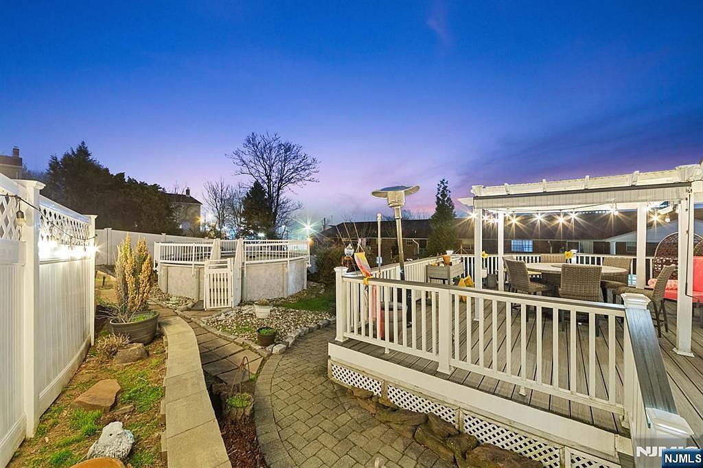70 Overlook Ave Ridgefield Park, NJ 07660 - Thumbnail 3