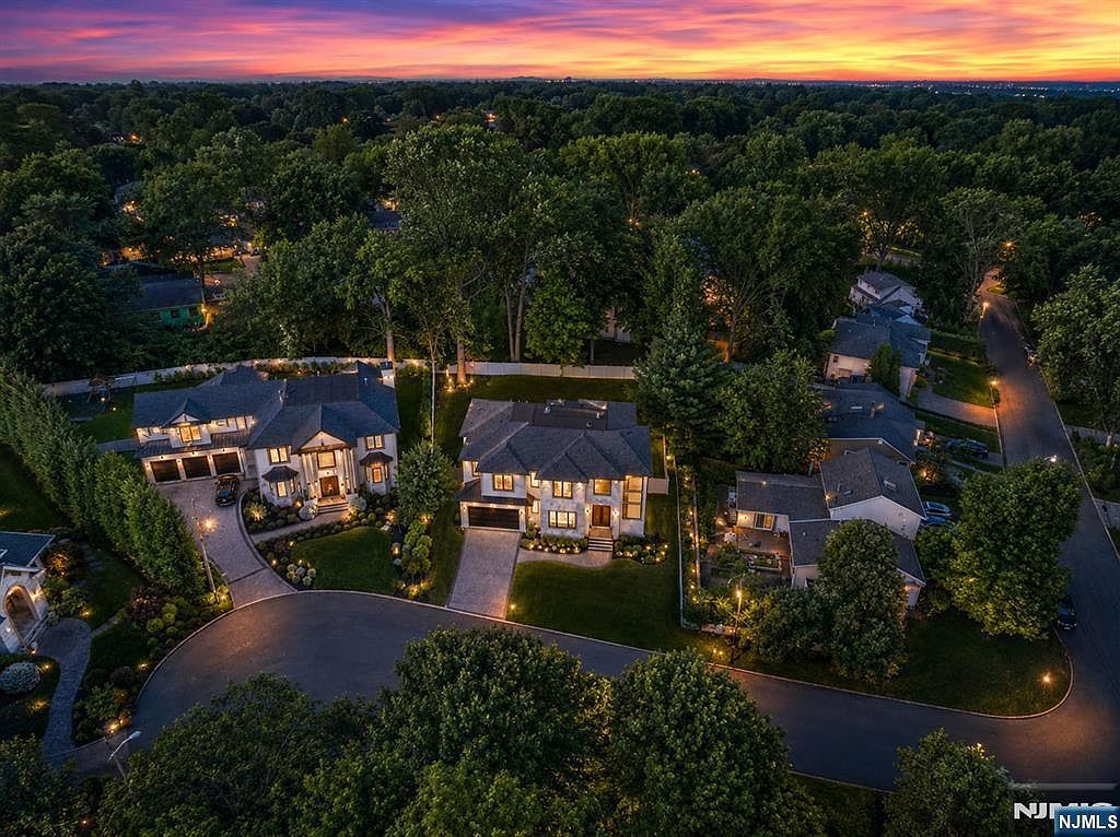 3 Mountain View Ct Demarest, NJ 07627 - Thumbnail 3