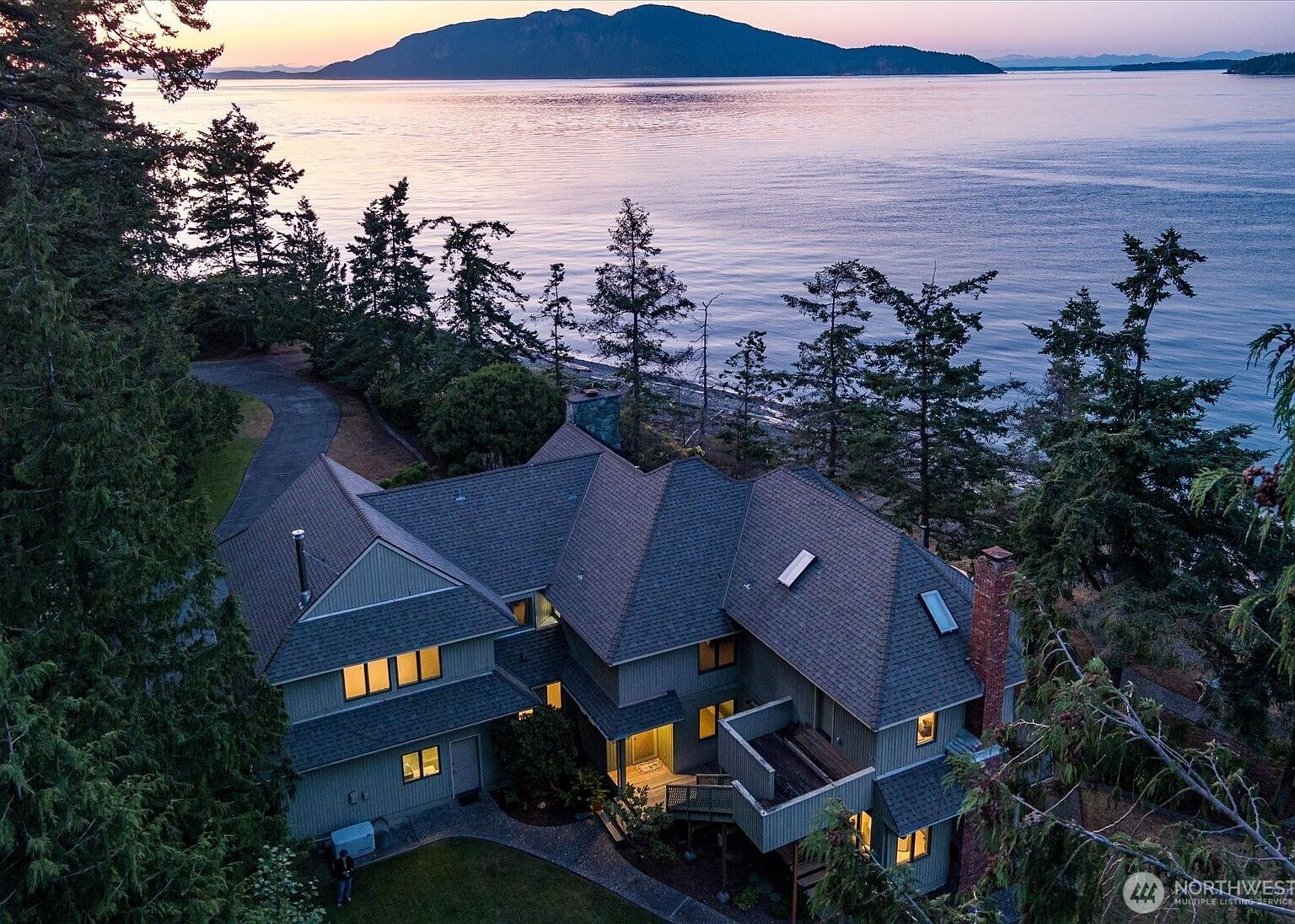 4079 Forest Ln Anacortes, WA 98221 - Thumbnail 3