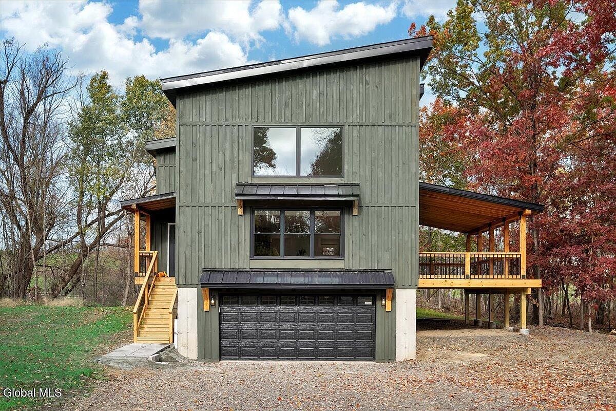 399 Snyders Corner Rd Averill Park, NY 12018 - Thumbnail 3