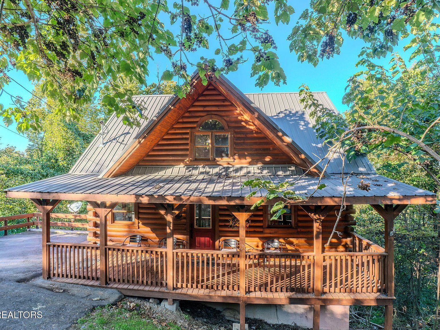 119 Chestnut Ln Gatlinburg, TN 37738 - Thumbnail 3