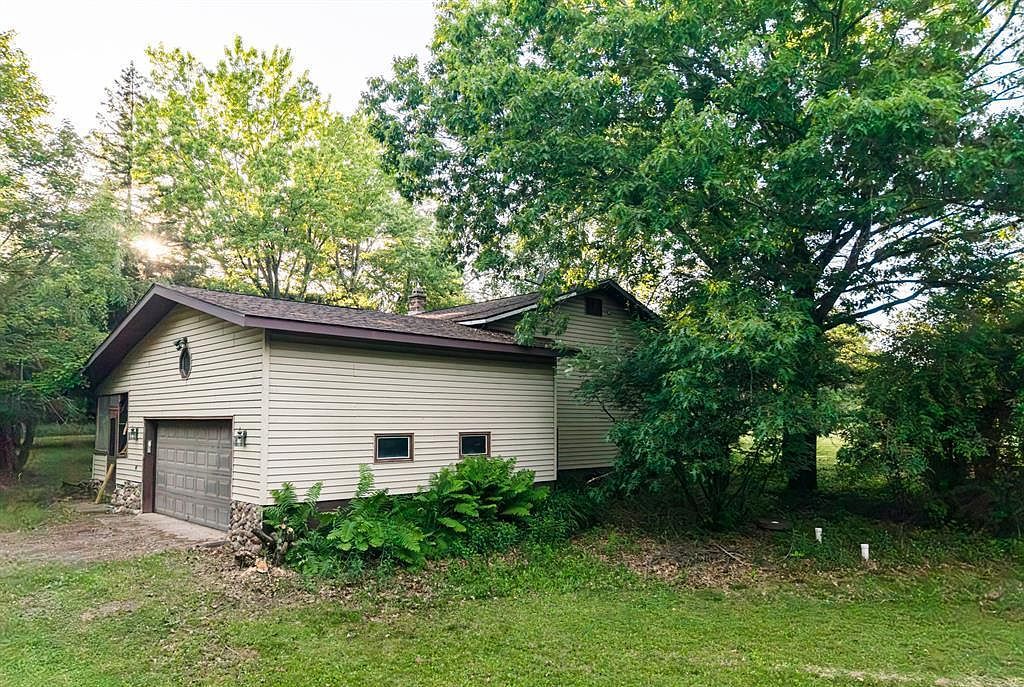12158 W Twin Lake Rd Hayward, WI 54843 - Thumbnail 3