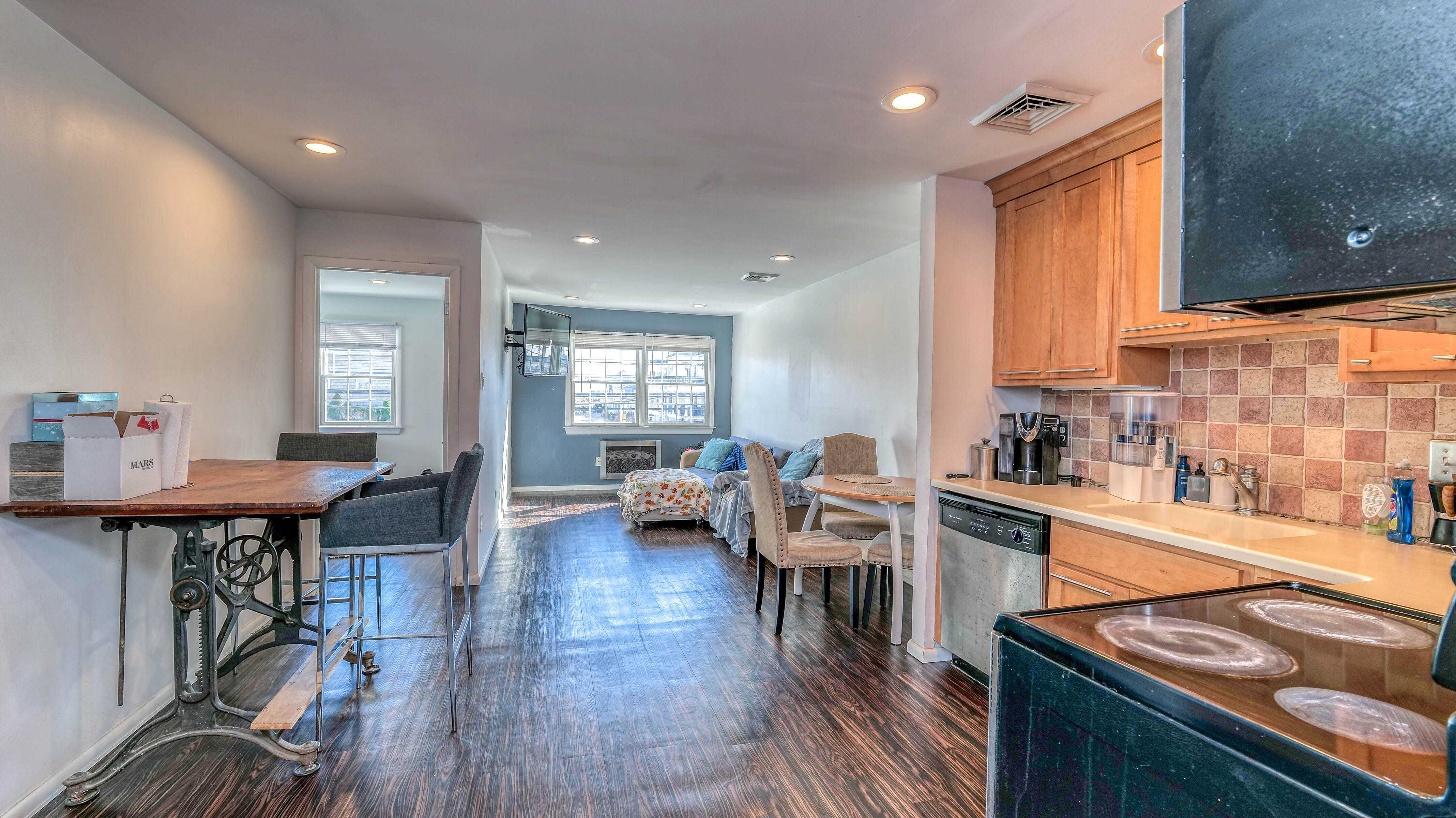 7811 Atlantic Avenue, Margate City, NJ, USA, 8402 - Thumbnail 3