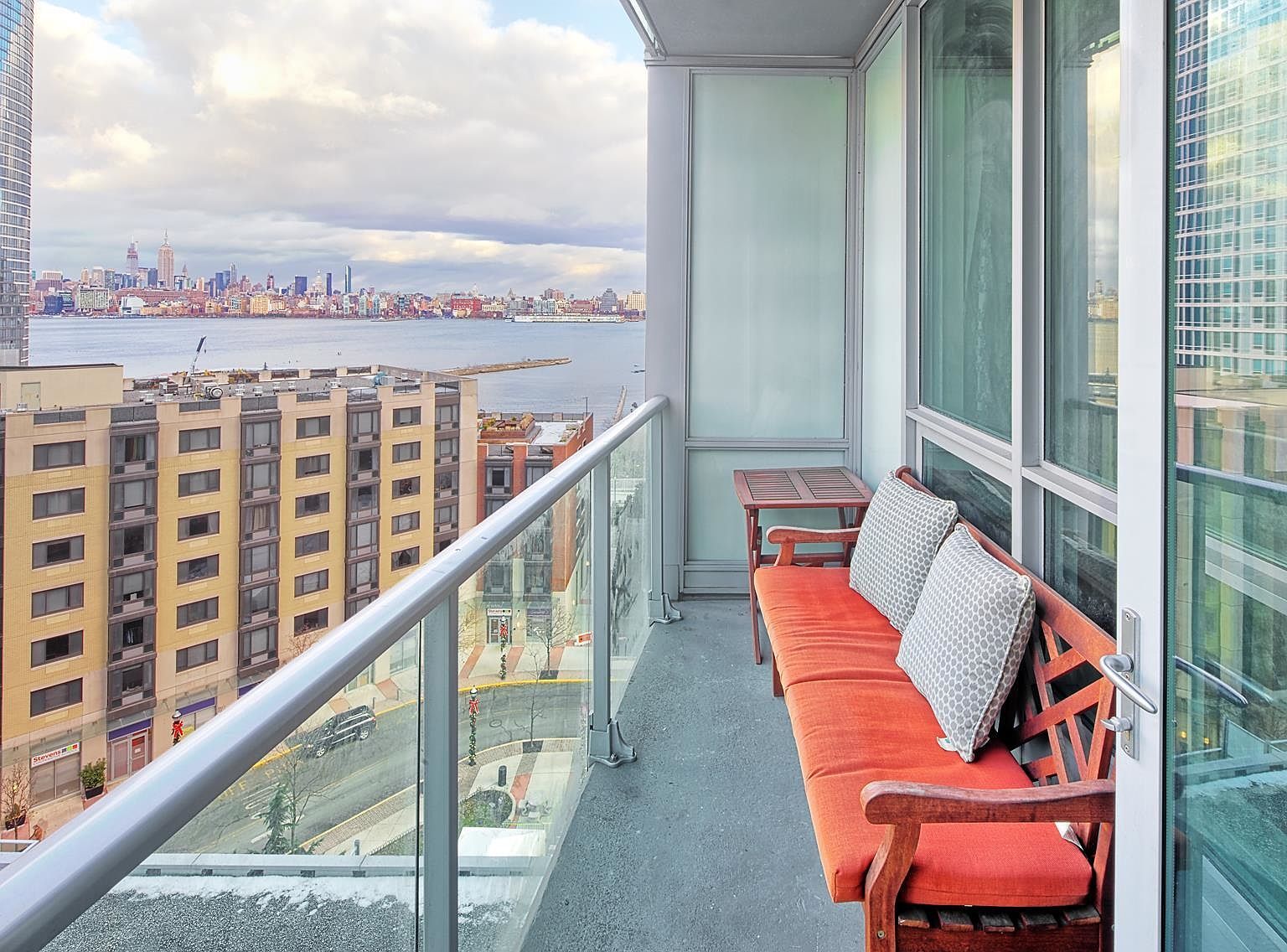 20 Newport Pkwy #1209 Jersey City, NJ 07310 - Thumbnail 3