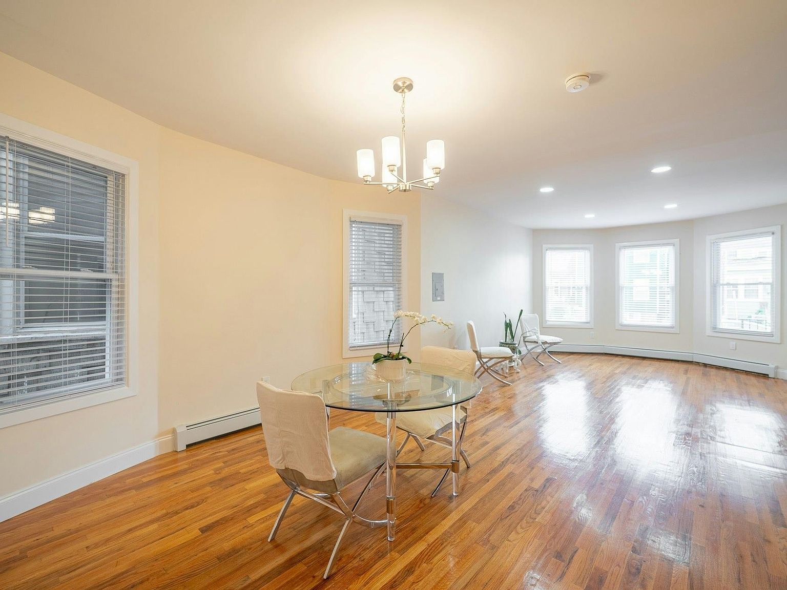 162 Glenwood Ave Jersey City, NJ 07306 - Thumbnail 3