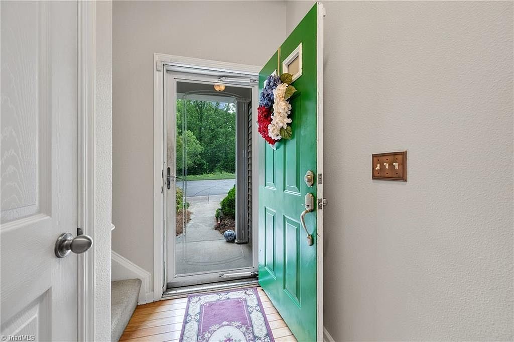 5757 Fox Ridge Ln Winston Salem, NC 27104 - Thumbnail 3