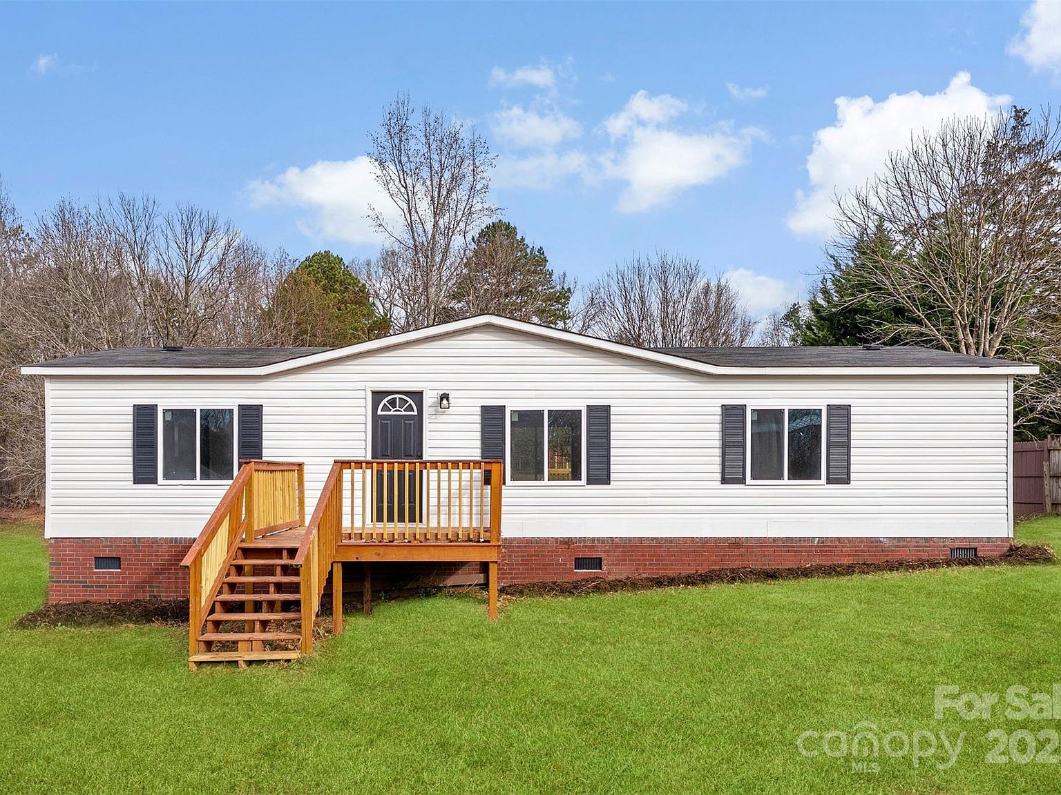 226 Muldoon Ln Clover, SC 29710 - Thumbnail 3