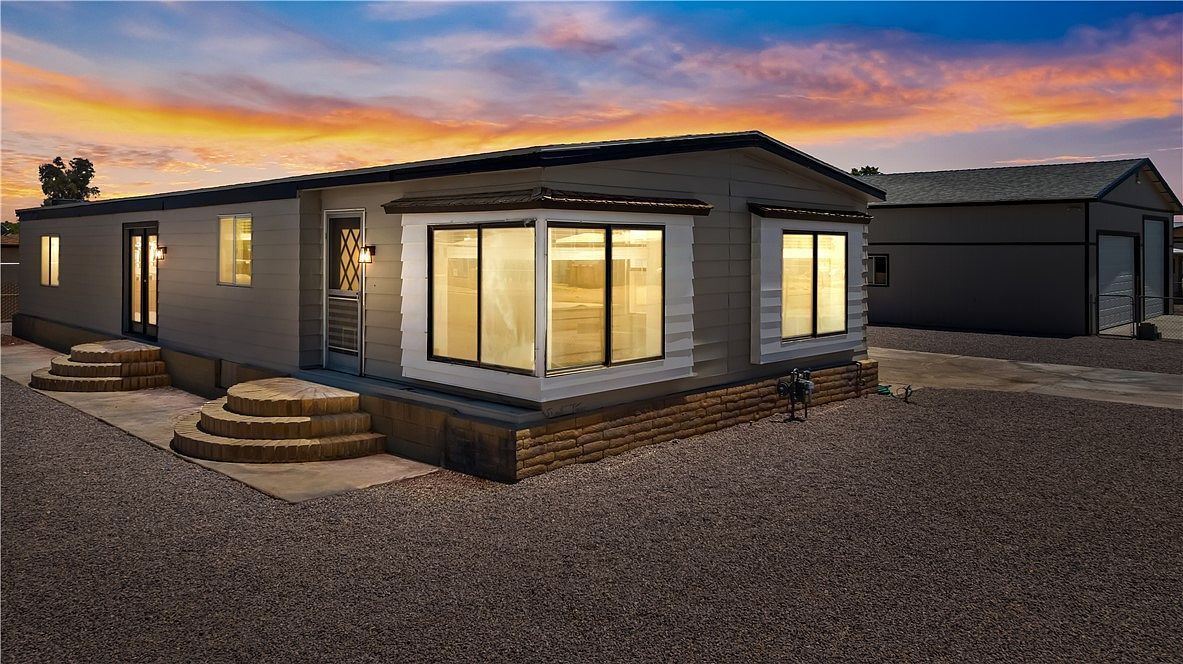 8286 S Green Valley Rd Mohave Valley, AZ 86440 - Thumbnail 3