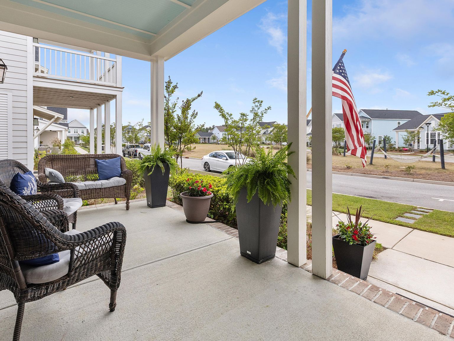 704 Triangle Ln Summerville, SC 29486 - Thumbnail 3