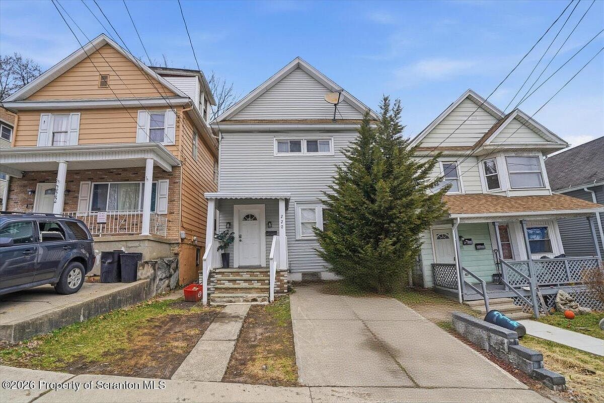220 Ferdinand St Scranton, PA 18508 - Thumbnail 3