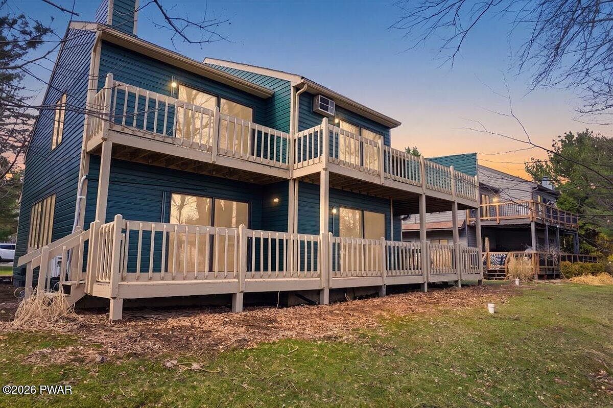 402 Shiny Mountain Ct Greentown, PA 18426 - Thumbnail 3