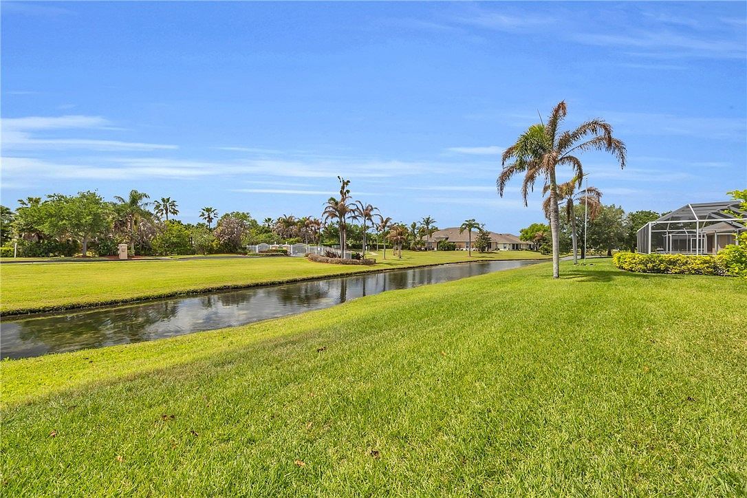 5475 Temple Ter SW Vero Beach, FL 32968 - Thumbnail 3