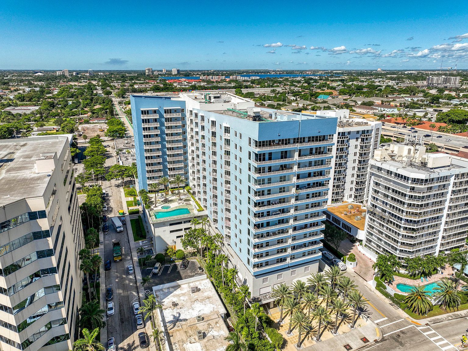 1551 N Flagler Dr #UPH-8 West Palm Beach, FL 33401 - Thumbnail 3