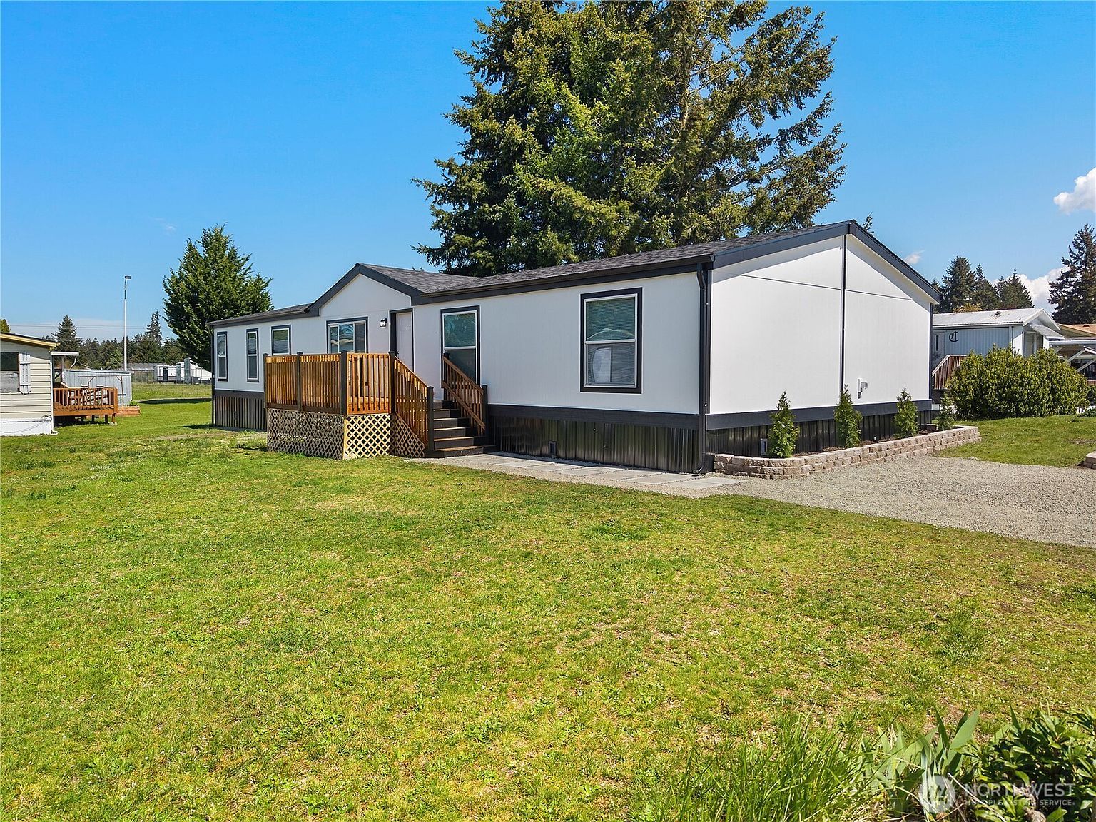 8915 Wilkensen Rd SE Trailer 9A Yelm, WA 98597 - Thumbnail 3