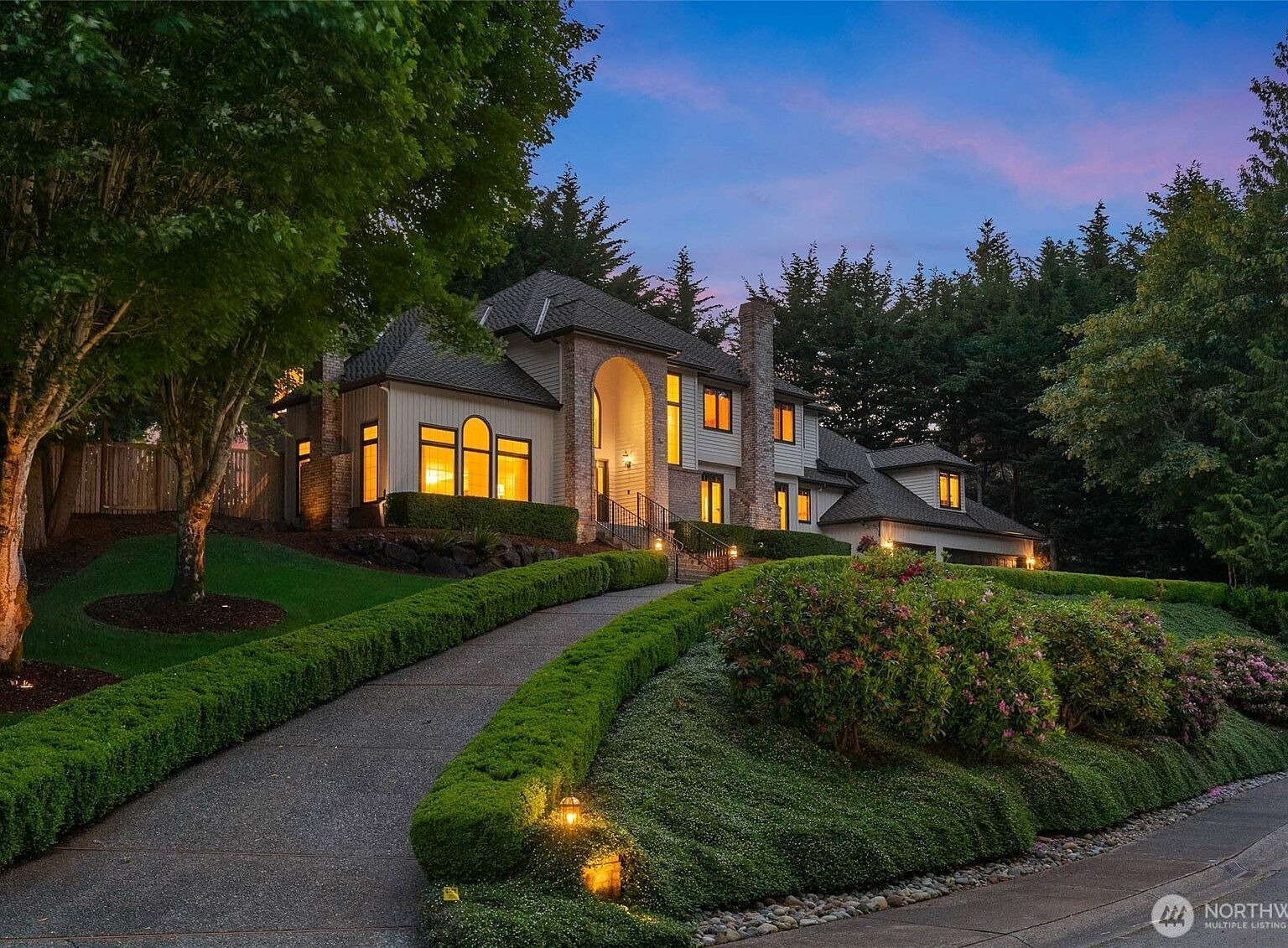 4651 171st Ave SE Bellevue, WA 98006 - Thumbnail 3