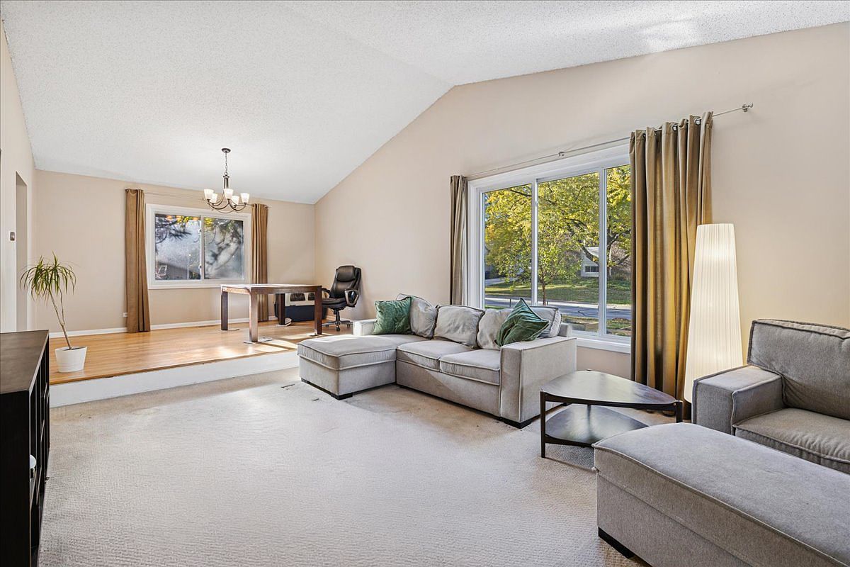 6551 Shagbark Ct Lisle, IL 60532 - Thumbnail 3