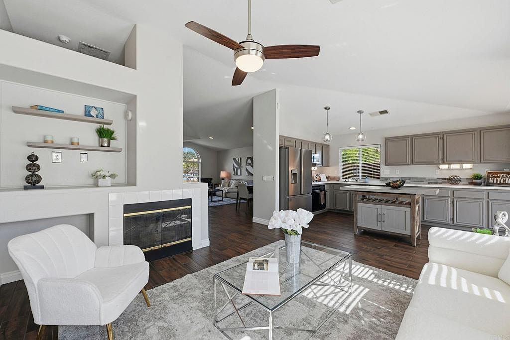 3397 Redwing Dr Oceanside, CA 92058 - Thumbnail 3