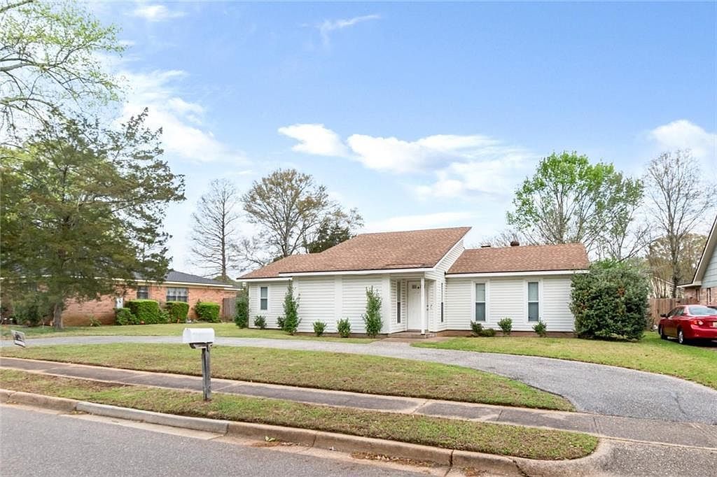 6208 Cottage Hill Rd Mobile, AL 36609 - Thumbnail 3
