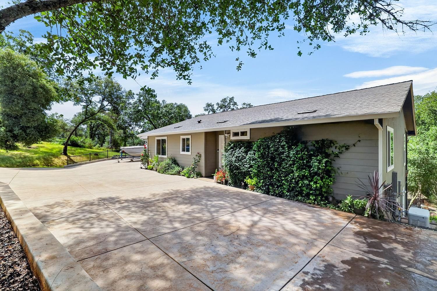 4830 Creekside Dr Shingle Springs, CA 95682 - Thumbnail 3