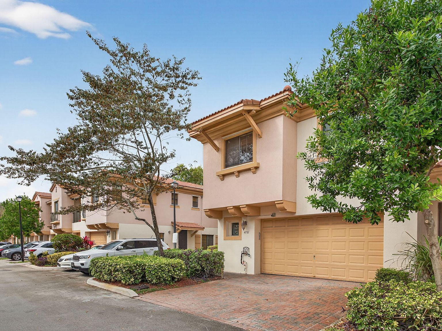 4751 Grand Cypress Cir N Coconut Creek, FL 33073 - Thumbnail 3