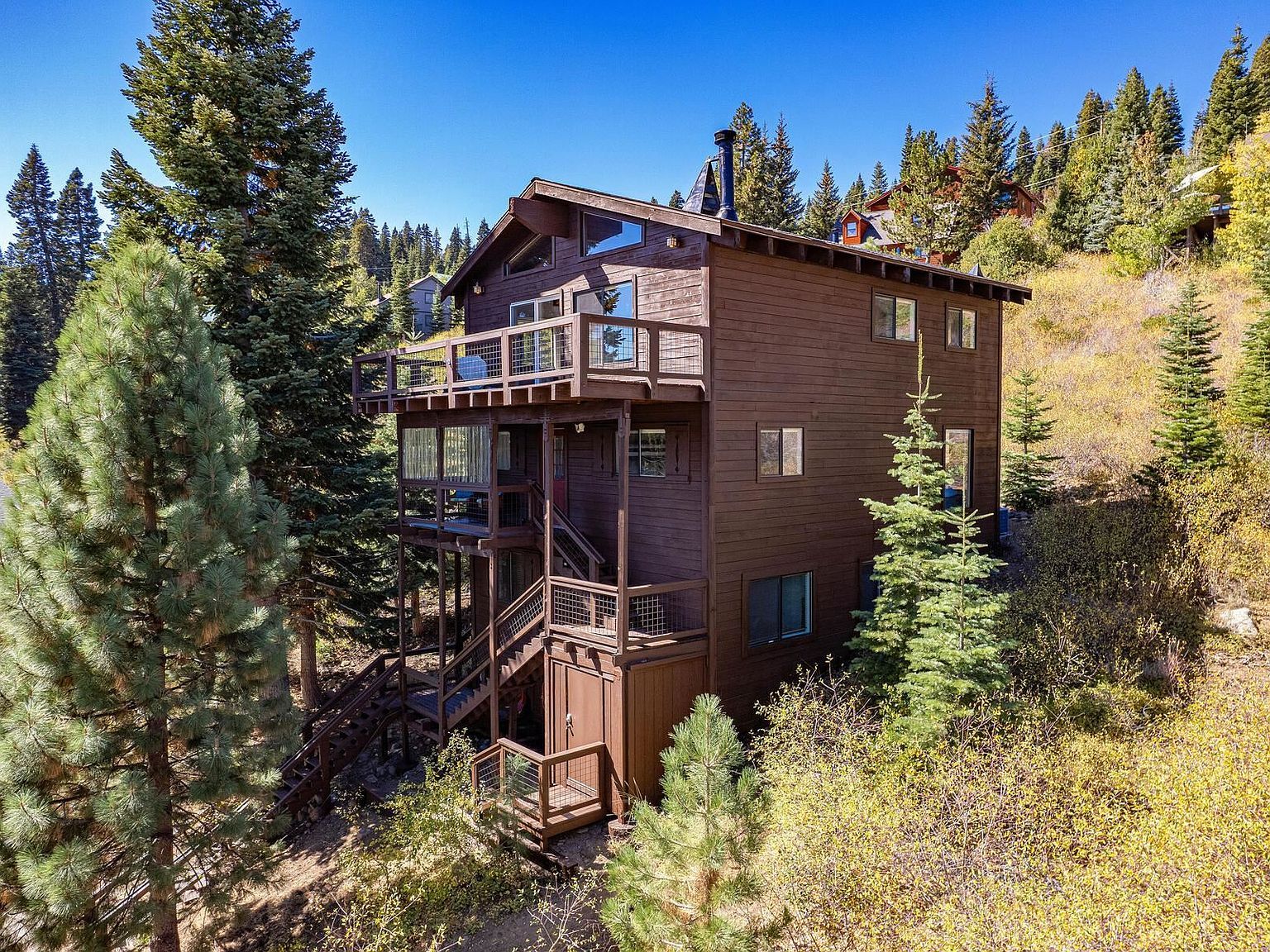 11566 Rhineland Ave Truckee, CA 96161 - Thumbnail 3