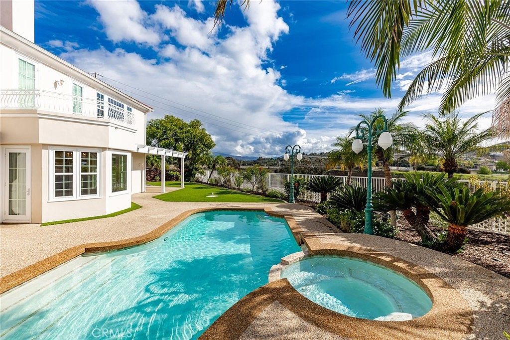 10052 Sycamore Cir Villa Park, CA 92861 - Thumbnail 3