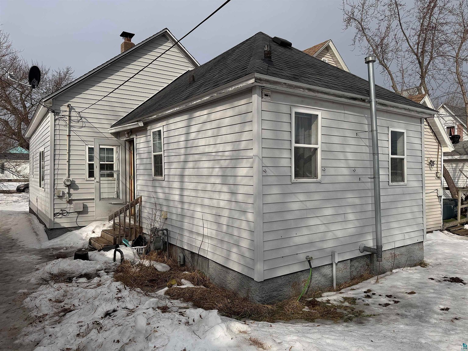 1720 Iowa Ave Superior, WI 54880 - Thumbnail 3