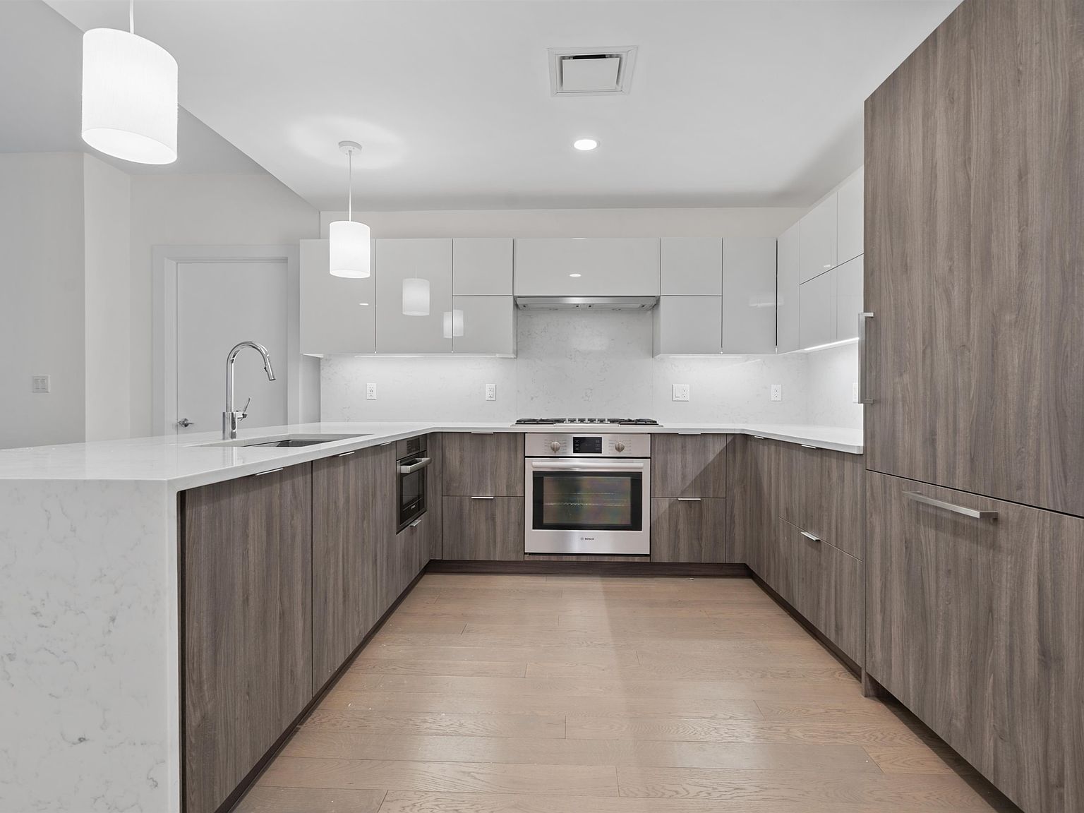 9 Avenue At Port Imperial #823 West New York, NJ 07093 - Thumbnail 3