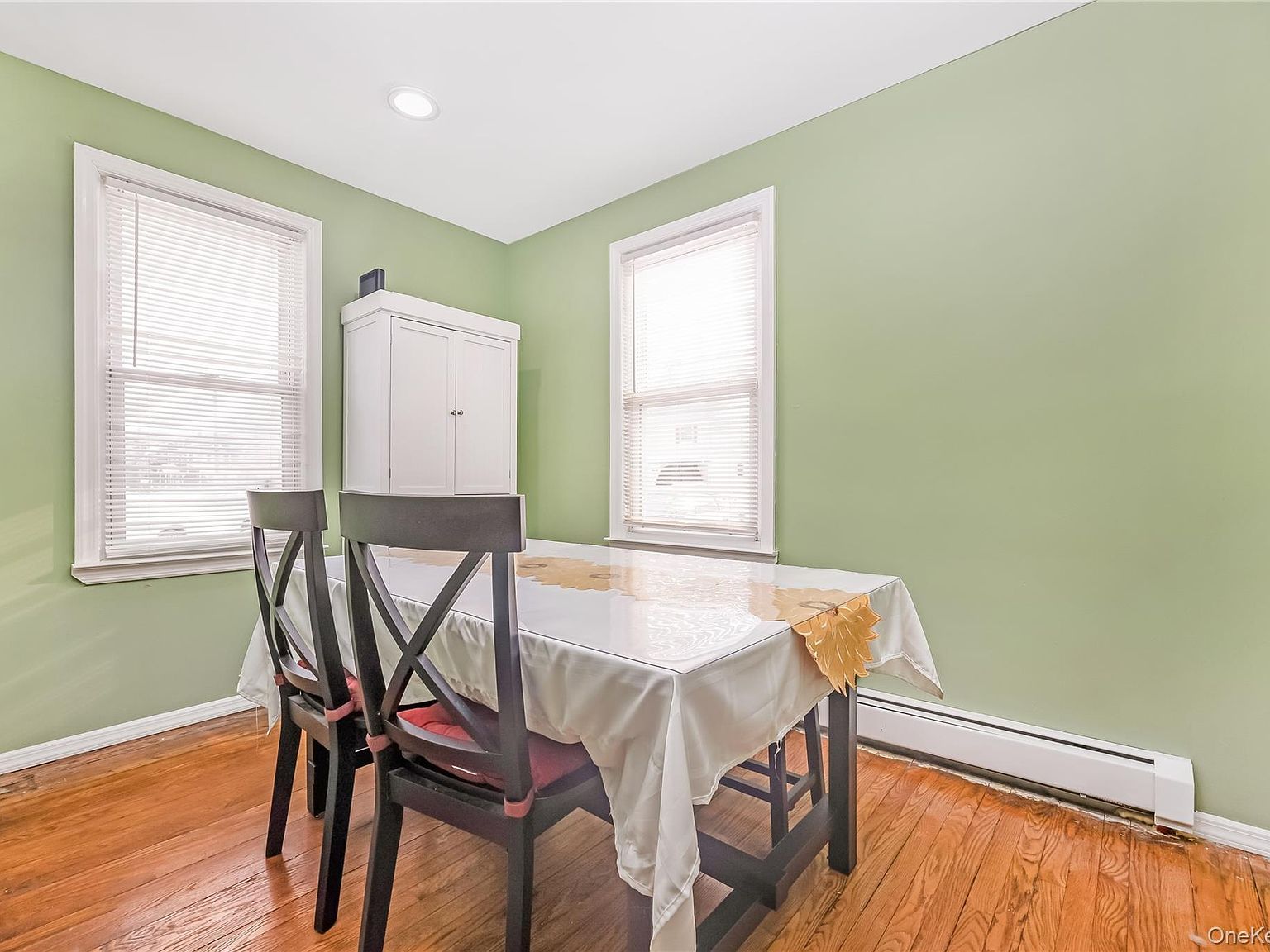 430 Staples St Farmingdale, NY 11735 - Thumbnail 3