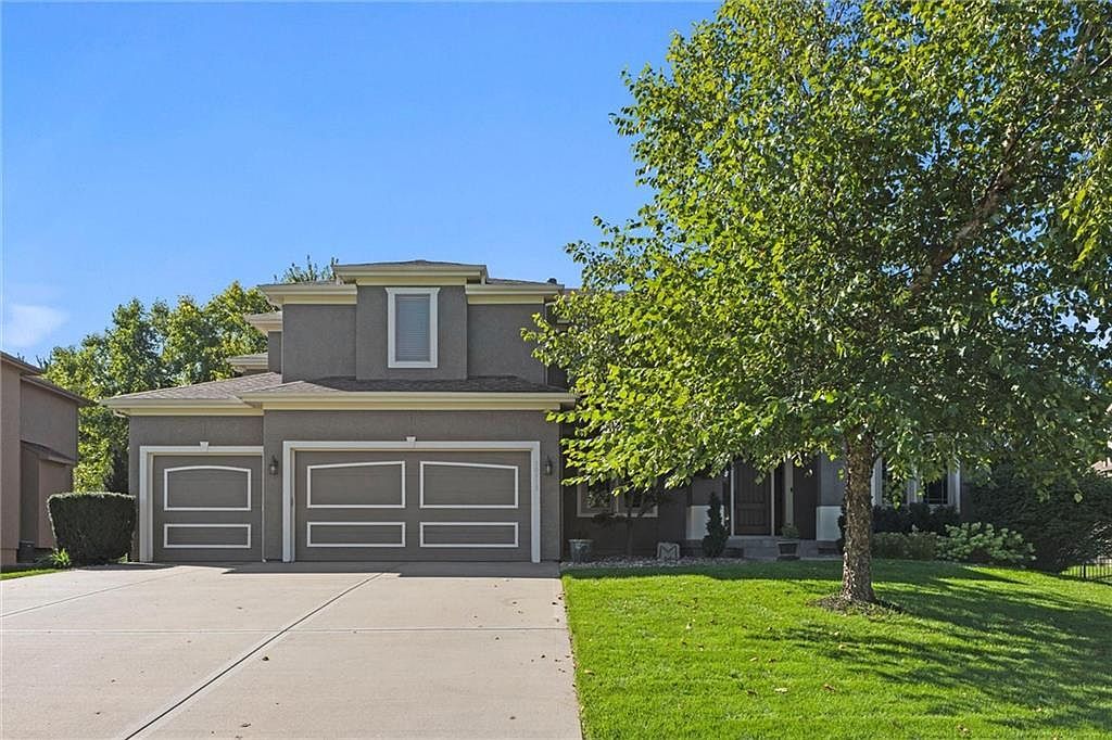 10513 W 169th St Overland Park, KS 66221 - Thumbnail 3