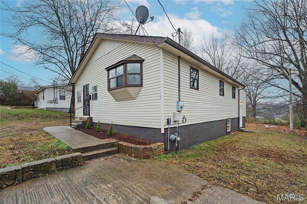 719 Mary St Poplar Bluff, MO 63901 - Thumbnail 3