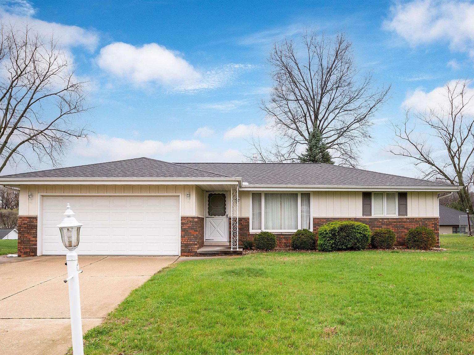 5210 W Airways Rd Peoria, IL 61607 - Thumbnail 3