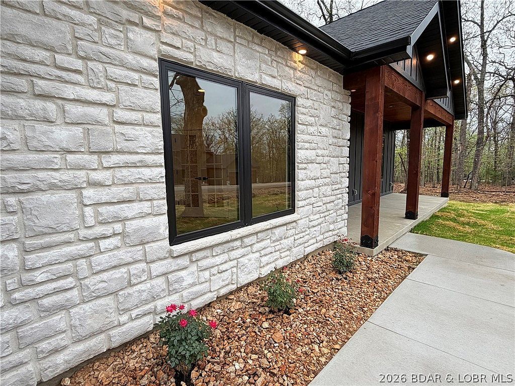 50 Wildflower Crst Sunrise Beach, MO 65079 - Thumbnail 3