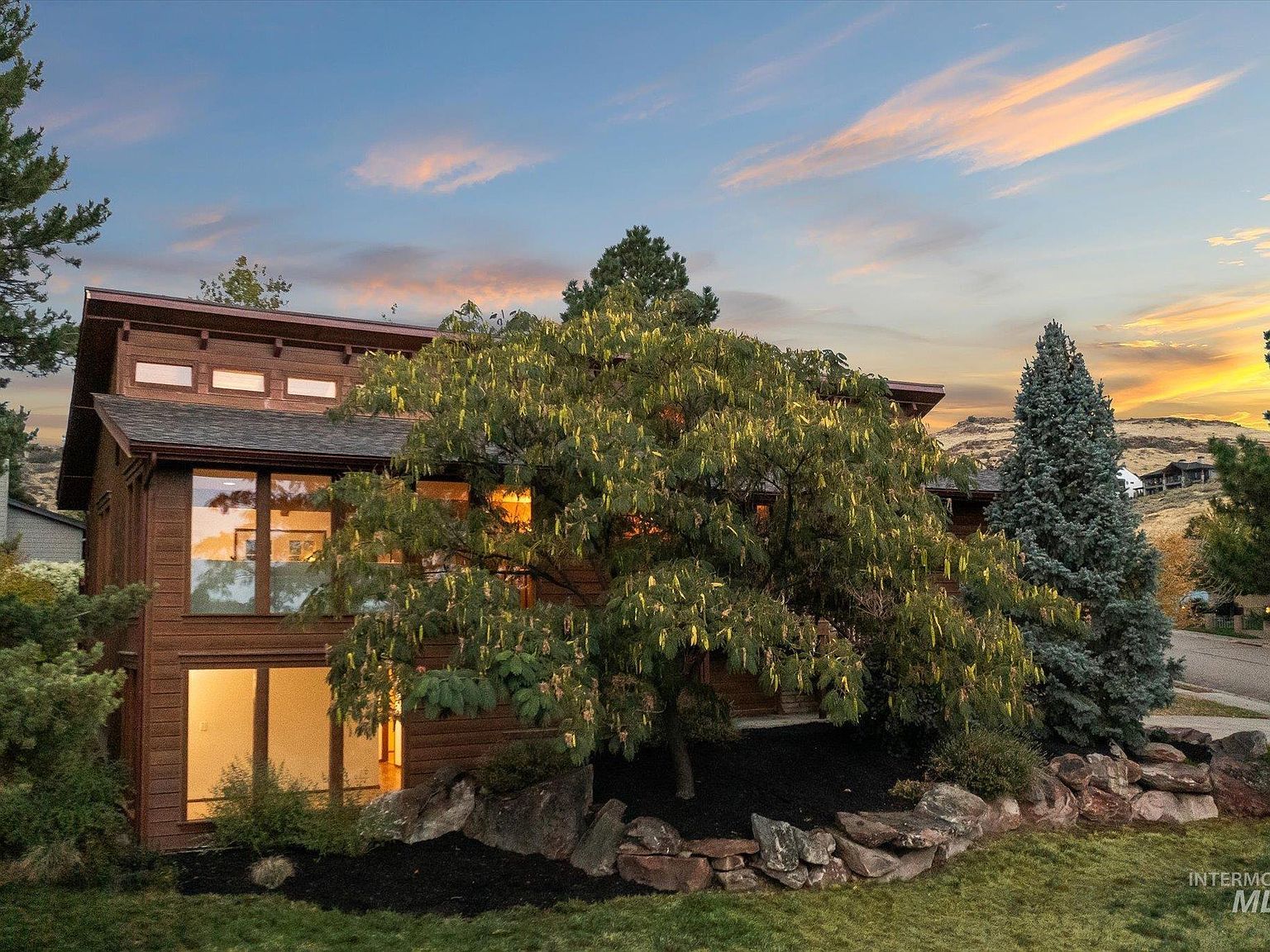 2199 S Ridge Point Way Boise, ID 83712 - Thumbnail 3