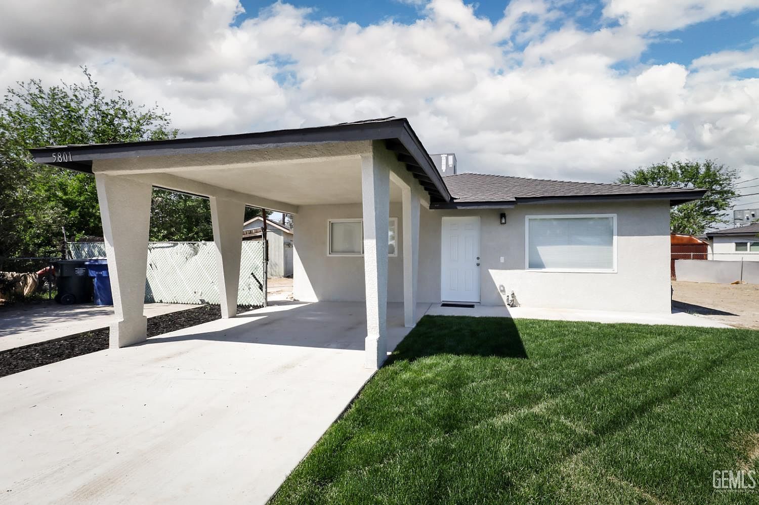 5801 Gowdy Ln Bakersfield, CA 93307 - Thumbnail 3