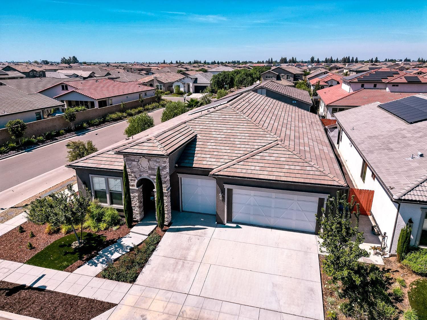 2785 N Armstrong Ave Fresno, CA 93727 - Thumbnail 3