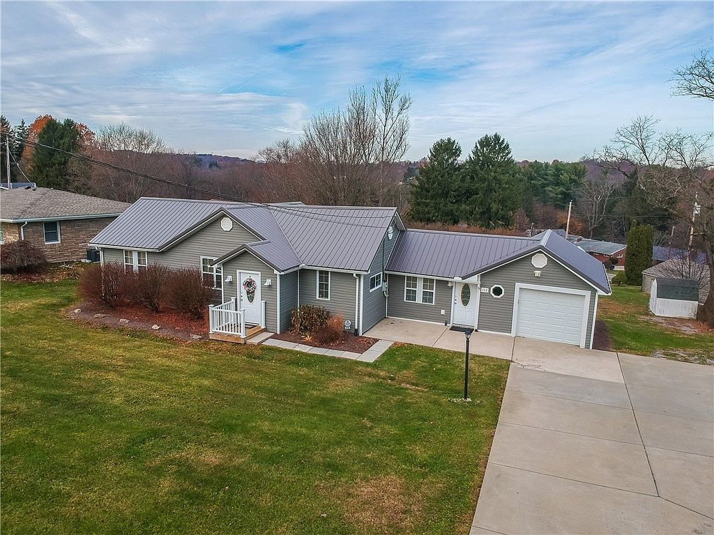 110 Oakville Rd Beaver Falls, PA 15010 - Thumbnail 3