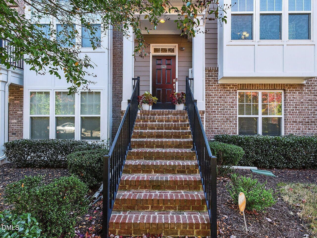 9328 Wooden Rd Raleigh, NC 27617 - Thumbnail 3