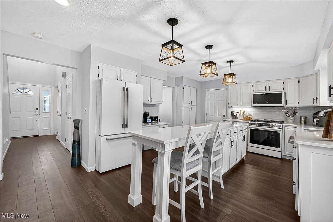 100 Pembridge Ct Sheffield Lake, OH 44054 - Thumbnail 3