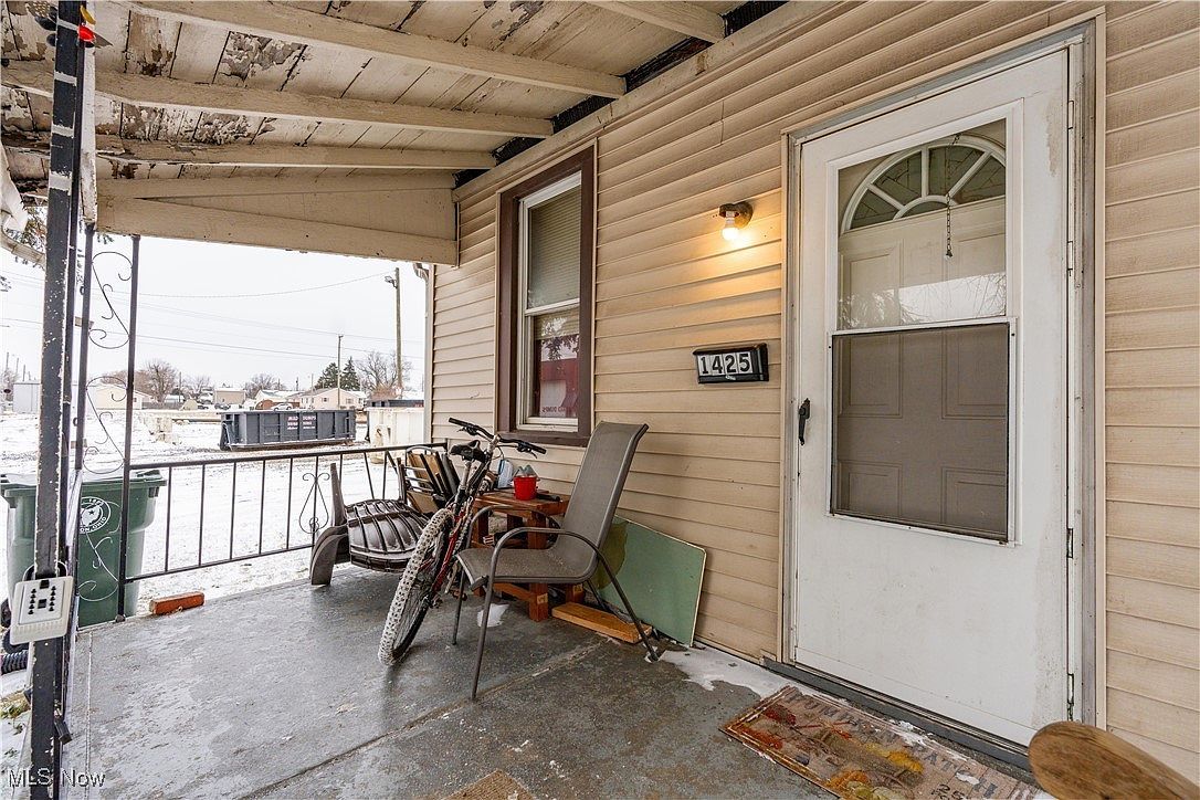 1425 5th St NE Canton, OH 44704 - Thumbnail 3